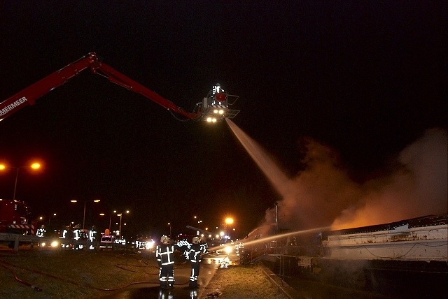 2010/60/20100315 035 Scheepsbrand Nieuwemeerdijk.jpg